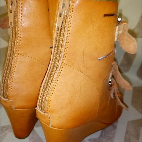 Rue 21 etc! Tan leather strap up wedges, size 7/8M - Picture 5 of 11
